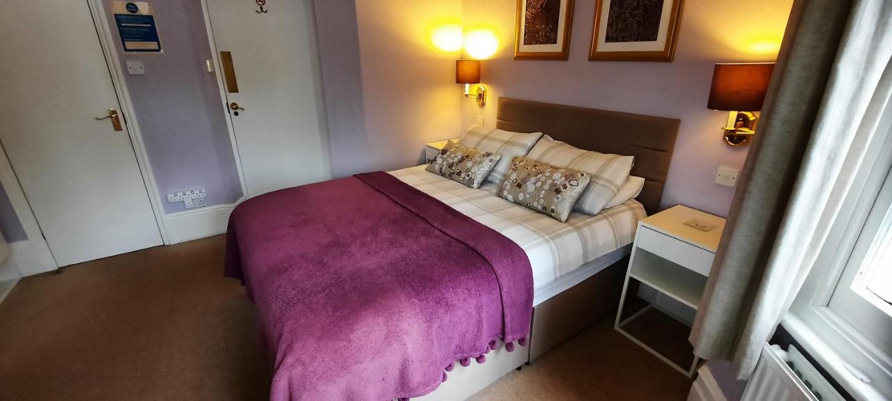 Colebrook Guest House ファーンバラ エクステリア 写真