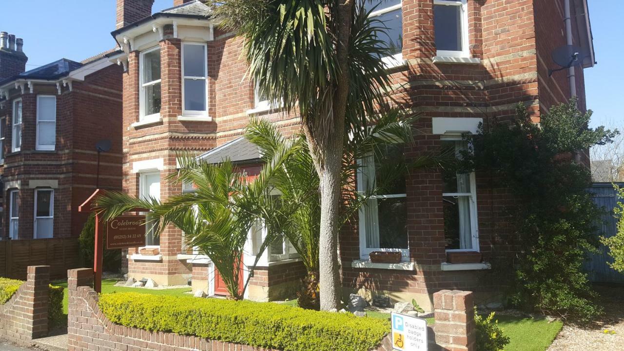 Colebrook Guest House ファーンバラ エクステリア 写真