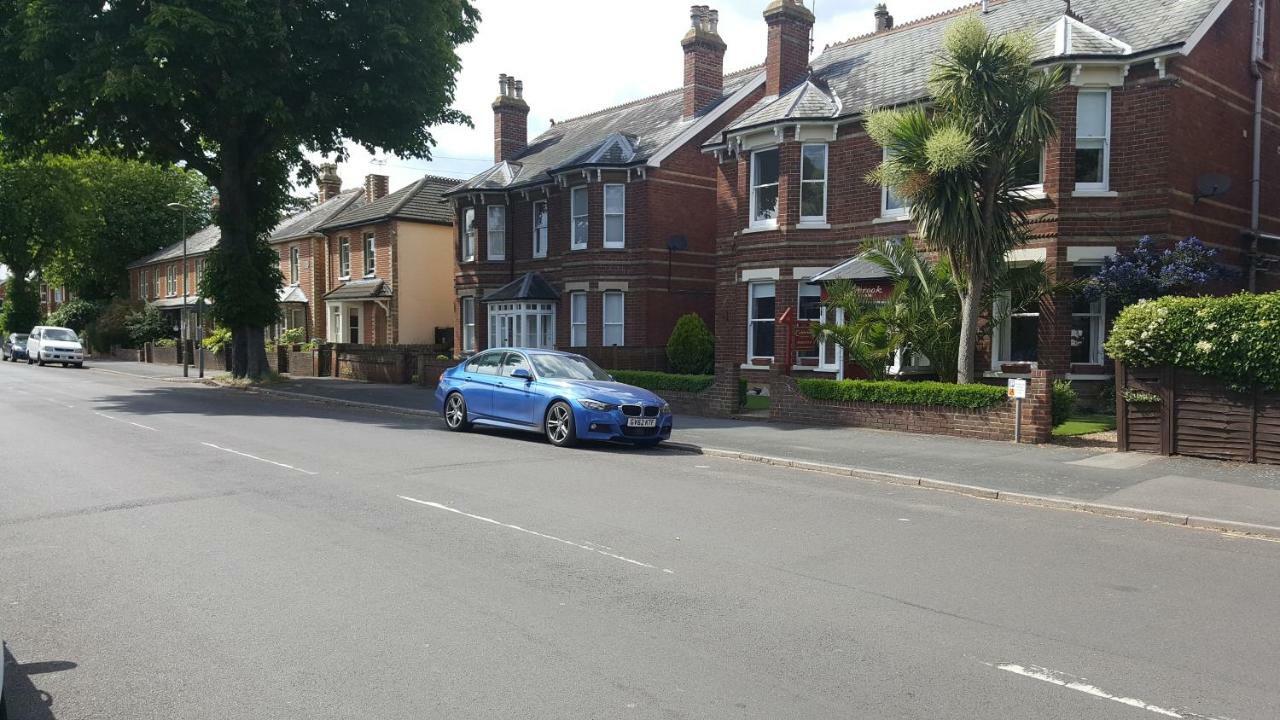 Colebrook Guest House ファーンバラ エクステリア 写真